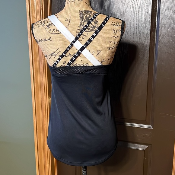 Under Armour Tank Top - Picture 2 of 2